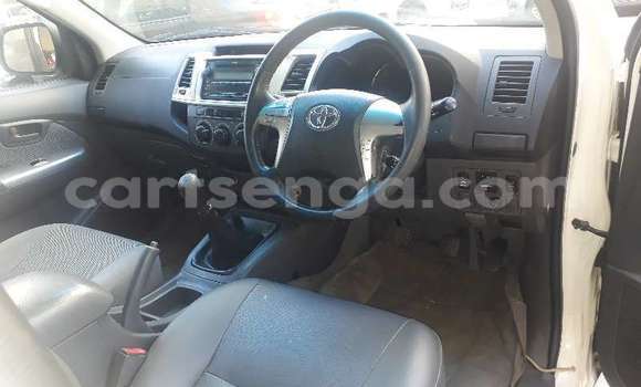 Acheter Occasion Voiture Toyota Hilux Blanc à Bulembu, Hhohho Acheter Occasion Voiture Toyota Hilux Blanc à Bulembu, Hhohho