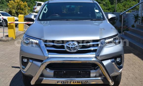 Buy Used Toyota Fortuner Silver Car in Ezulwini in Hhohho Buy Used Toyota Fortuner Silver Car in Ezulwini in Hhohho