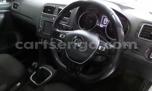 Nunua Ilio tumika Volkswagen Polo White Gari ndani ya Bulembu nchini Hhohho Nunua Ilio tumika Volkswagen Polo White Gari ndani ya Bulembu nchini Hhohho