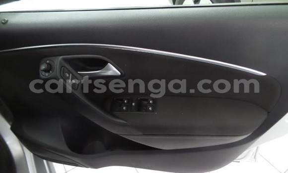 Nunua Ilio tumika Volkswagen Polo White Gari ndani ya Bulembu nchini Hhohho Nunua Ilio tumika Volkswagen Polo White Gari ndani ya Bulembu nchini Hhohho