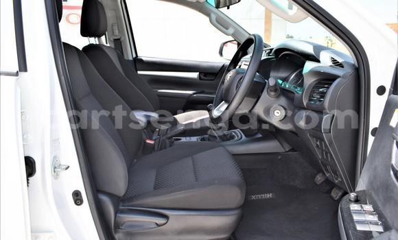 Acheter Occasion Voiture Toyota Hilux Blanc à Big Bend, Lubombo Acheter Occasion Voiture Toyota Hilux Blanc à Big Bend, Lubombo