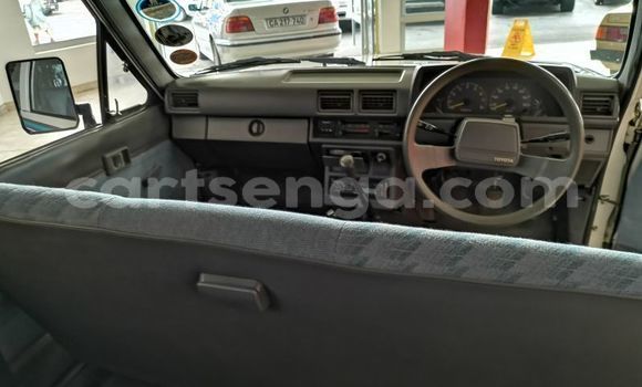 Acheter Occasion Voiture Toyota Hilux Blanc à Big Bend, Lubombo District Acheter Occasion Voiture Toyota Hilux Blanc à Big Bend, Lubombo District