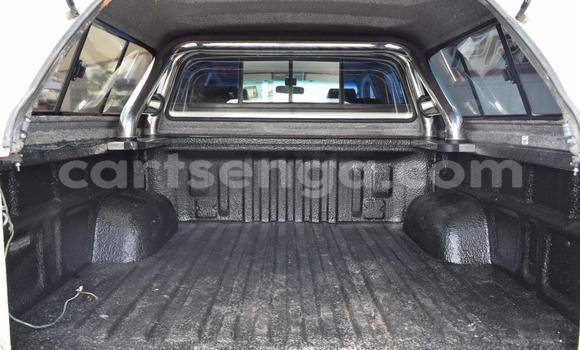 Nunua Ilio tumika Toyota Hilux White Gari ndani ya Big Bend nchini Lubombo Nunua Ilio tumika Toyota Hilux White Gari ndani ya Big Bend nchini Lubombo