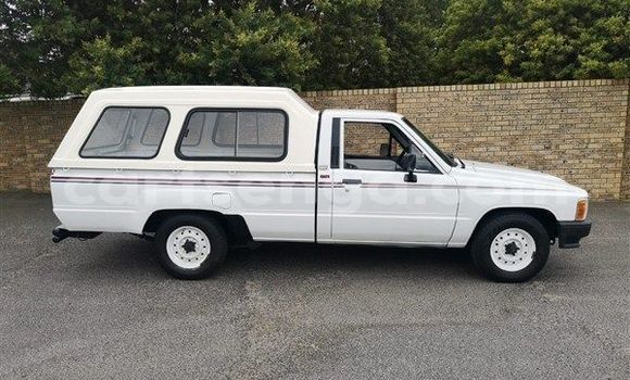 Buy Used Toyota Hilux White Car in Manzini in Manzini Buy Used Toyota Hilux White Car in Manzini in Manzini