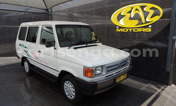 Acheter Occasion Voiture Toyota Verso Blanc à Ezulwini, Hhohho Acheter Occasion Voiture Toyota Verso Blanc à Ezulwini, Hhohho