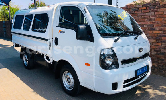 Acheter Occasion Voiture Kia K3 Blanc à Ezulwini, Hhohho Acheter Occasion Voiture Kia K3 Blanc à Ezulwini, Hhohho