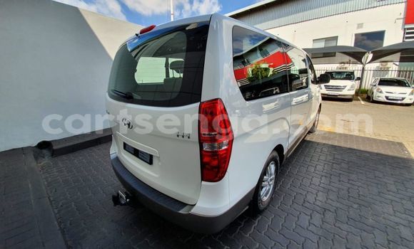 Buy Used Hyundai H1 White Car in Manzini in Manzini Buy Used Hyundai H1 White Car in Manzini in Manzini