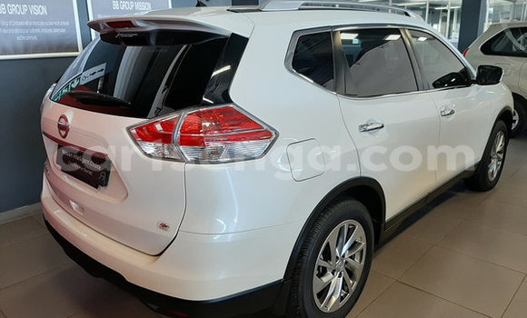 Nunua Ilio tumika Nissan X–Trail White Gari ndani ya Mbabane nchini Manzini Nunua Ilio tumika Nissan X–Trail White Gari ndani ya Mbabane nchini Manzini