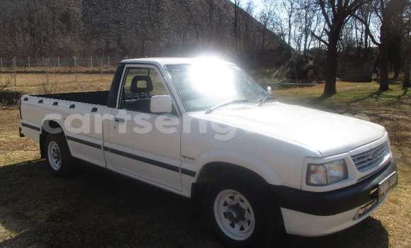 Buy Used Ford Cougar White Car in Bulembu in Hhohho Buy Used Ford Cougar White Car in Bulembu in Hhohho