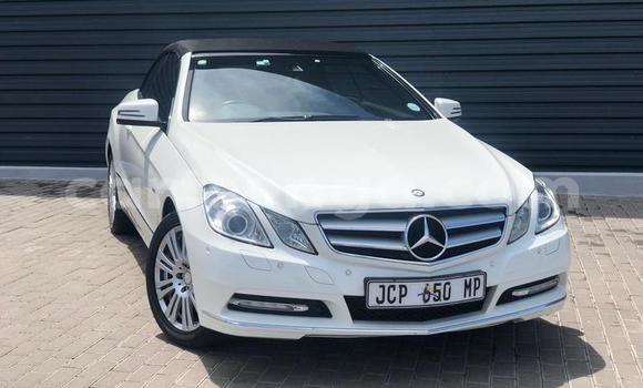 Buy Used Mercedes‒Benz C–Class White Car in Manzini in Manzini Buy Used Mercedes‒Benz C–Class White Car in Manzini in Manzini