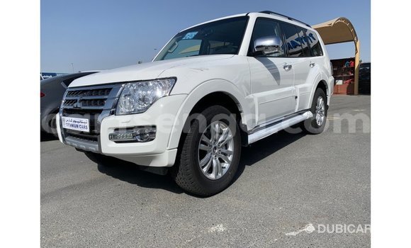 Nunua Imported Mitsubishi Pajero White Gari ndani ya Import - Dubai nchini Hhohho Nunua Imported Mitsubishi Pajero White Gari ndani ya Import - Dubai nchini Hhohho