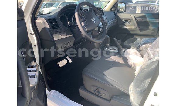 Nunua Imported Mitsubishi Pajero White Gari ndani ya Import - Dubai nchini Hhohho Nunua Imported Mitsubishi Pajero White Gari ndani ya Import - Dubai nchini Hhohho