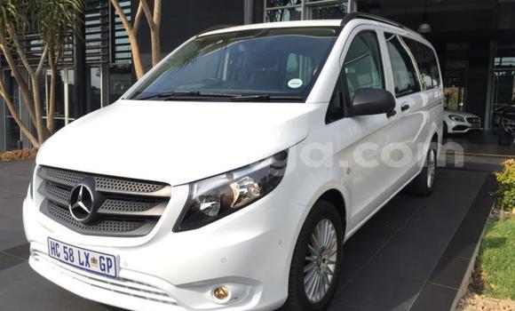 Acheter Occasion Voiture Mercedes‒Benz Vito Blanc à Big Bend, Lubombo Acheter Occasion Voiture Mercedes‒Benz Vito Blanc à Big Bend, Lubombo
