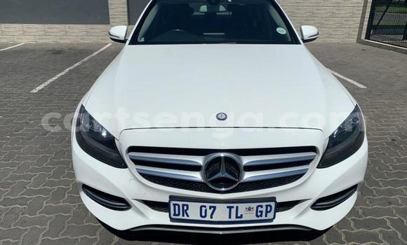 Acheter Occasion Voiture Mercedes‒Benz C–Class Blanc à Big Bend, Lubombo Acheter Occasion Voiture Mercedes‒Benz C–Class Blanc à Big Bend, Lubombo
