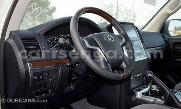 Buy Import Toyota Land Cruiser Other Car in Import - Dubai in Hhohho Buy Import Toyota Land Cruiser Other Car in Import - Dubai in Hhohho