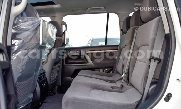 Buy Import Toyota Land Cruiser Other Car in Import - Dubai in Hhohho Buy Import Toyota Land Cruiser Other Car in Import - Dubai in Hhohho