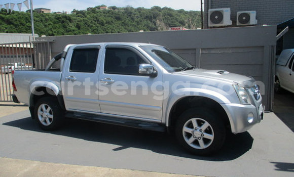 Nunua Ilio tumika Isuzu KB White Gari ndani ya Ezulwini nchini Hhohho Nunua Ilio tumika Isuzu KB White Gari ndani ya Ezulwini nchini Hhohho