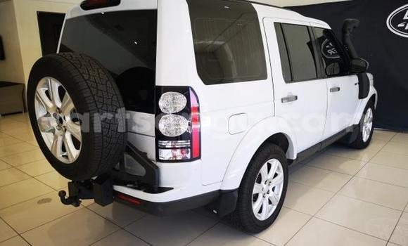 Nunua Ilio tumika Land Rover Discovery White Gari ndani ya Ezulwini nchini Hhohho Nunua Ilio tumika Land Rover Discovery White Gari ndani ya Ezulwini nchini Hhohho