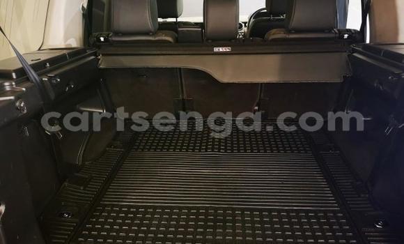 Nunua Ilio tumika Land Rover Discovery White Gari ndani ya Ezulwini nchini Hhohho Nunua Ilio tumika Land Rover Discovery White Gari ndani ya Ezulwini nchini Hhohho