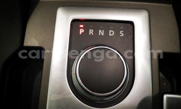 Nunua Ilio tumika Land Rover Discovery White Gari ndani ya Ezulwini nchini Hhohho Nunua Ilio tumika Land Rover Discovery White Gari ndani ya Ezulwini nchini Hhohho