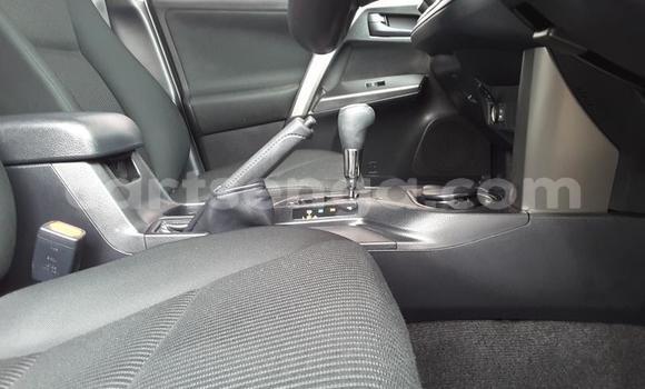 Nunua Ilio tumika Toyota RAV4 White Gari ndani ya Ezulwini nchini Hhohho Nunua Ilio tumika Toyota RAV4 White Gari ndani ya Ezulwini nchini Hhohho