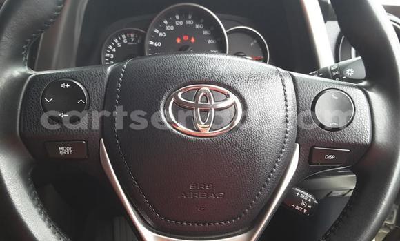 Nunua Ilio tumika Toyota RAV4 White Gari ndani ya Ezulwini nchini Hhohho Nunua Ilio tumika Toyota RAV4 White Gari ndani ya Ezulwini nchini Hhohho