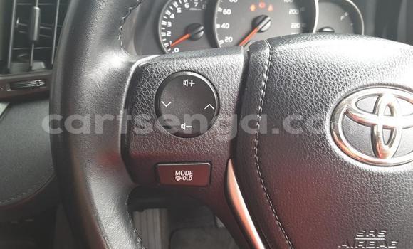 Nunua Ilio tumika Toyota RAV4 White Gari ndani ya Ezulwini nchini Hhohho Nunua Ilio tumika Toyota RAV4 White Gari ndani ya Ezulwini nchini Hhohho