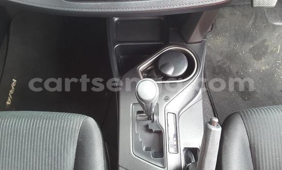 Nunua Ilio tumika Toyota RAV4 White Gari ndani ya Ezulwini nchini Hhohho Nunua Ilio tumika Toyota RAV4 White Gari ndani ya Ezulwini nchini Hhohho