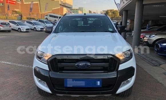 Acheter Occasion Voiture Ford Ranger Blanc à Hlatikulu, Shiselweni District Acheter Occasion Voiture Ford Ranger Blanc à Hlatikulu, Shiselweni District