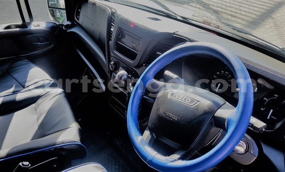 Acheter Occasion Voiture IVECO Massif Blanc à Ezulwini, Hhohho Acheter Occasion Voiture IVECO Massif Blanc à Ezulwini, Hhohho