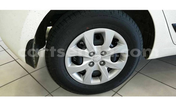 Buy Used Hyundai i20 White Car in Big Bend in Lubombo District Buy Used Hyundai i20 White Car in Big Bend in Lubombo District