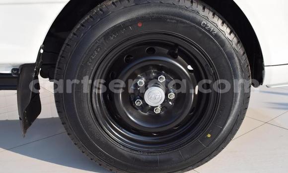 Buy Used Hyundai H200 White Car in Ezulwini in Hhohho Buy Used Hyundai H200 White Car in Ezulwini in Hhohho
