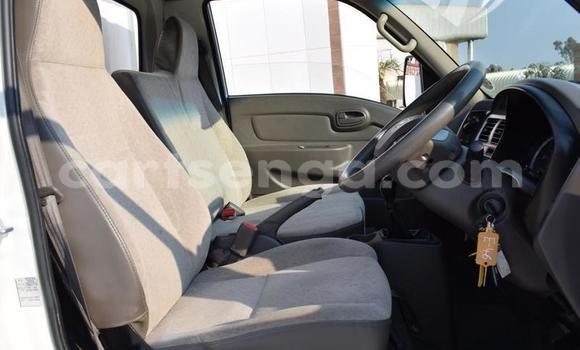 Buy Used Hyundai H200 White Car in Ezulwini in Hhohho Buy Used Hyundai H200 White Car in Ezulwini in Hhohho