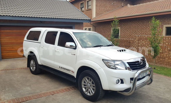 Nunua Ilio tumika Toyota Hilux White Gari ndani ya Ezulwini nchini Hhohho Nunua Ilio tumika Toyota Hilux White Gari ndani ya Ezulwini nchini Hhohho