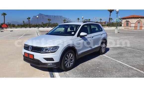 Nunua Ilio tumika Volkswagen Tiguan White Gari ndani ya Manzini nchini Manzini Nunua Ilio tumika Volkswagen Tiguan White Gari ndani ya Manzini nchini Manzini