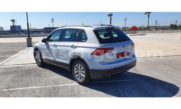 Nunua Ilio tumika Volkswagen Tiguan White Gari ndani ya Manzini nchini Manzini Nunua Ilio tumika Volkswagen Tiguan White Gari ndani ya Manzini nchini Manzini