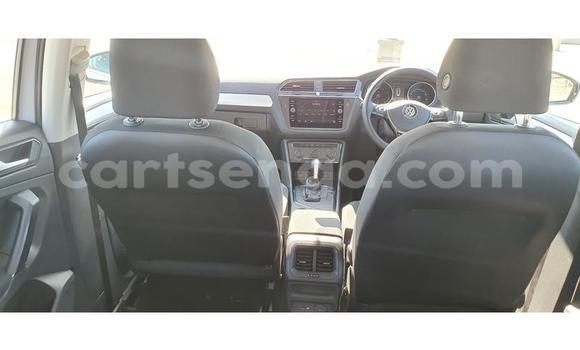 Nunua Ilio tumika Volkswagen Tiguan White Gari ndani ya Manzini nchini Manzini Nunua Ilio tumika Volkswagen Tiguan White Gari ndani ya Manzini nchini Manzini