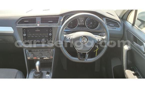 Nunua Ilio tumika Volkswagen Tiguan White Gari ndani ya Manzini nchini Manzini Nunua Ilio tumika Volkswagen Tiguan White Gari ndani ya Manzini nchini Manzini