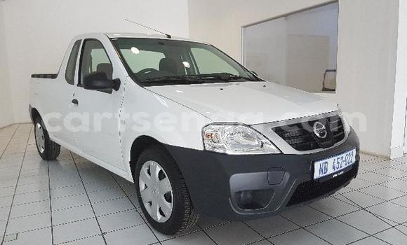 Nunua Ilio tumika Nissan NV200 White Gari ndani ya Bulembu nchini Hhohho Nunua Ilio tumika Nissan NV200 White Gari ndani ya Bulembu nchini Hhohho