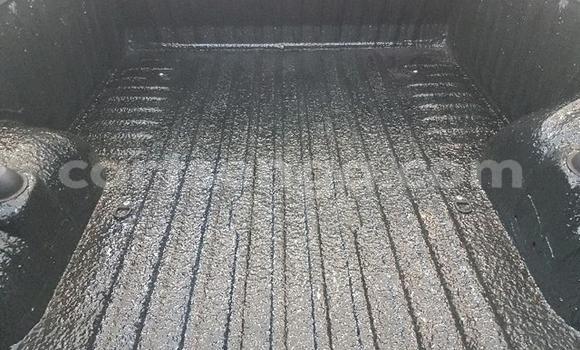 Nunua Ilio tumika Nissan NV200 White Gari ndani ya Bulembu nchini Hhohho Nunua Ilio tumika Nissan NV200 White Gari ndani ya Bulembu nchini Hhohho