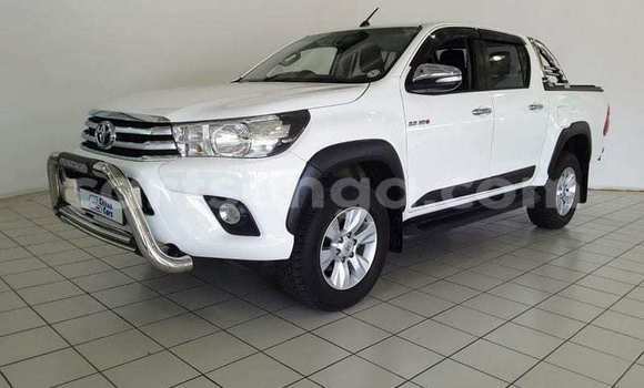 Acheter Occasion Voiture Toyota Hilux Blanc à Big Bend, Lubombo District Acheter Occasion Voiture Toyota Hilux Blanc à Big Bend, Lubombo District