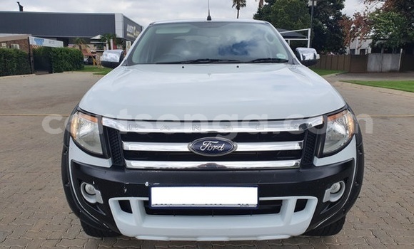 Nunua Ilio tumika Ford Ranger White Gari ndani ya Ezulwini nchini Hhohho Nunua Ilio tumika Ford Ranger White Gari ndani ya Ezulwini nchini Hhohho