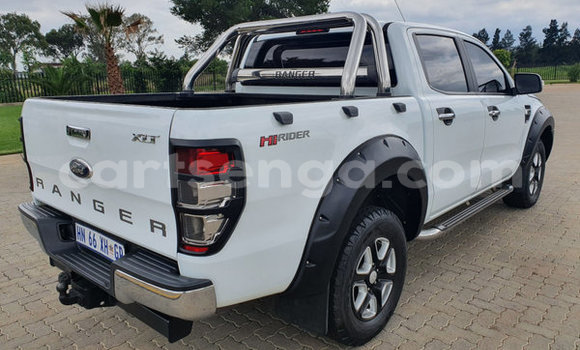 Nunua Ilio tumika Ford Ranger White Gari ndani ya Ezulwini nchini Hhohho Nunua Ilio tumika Ford Ranger White Gari ndani ya Ezulwini nchini Hhohho