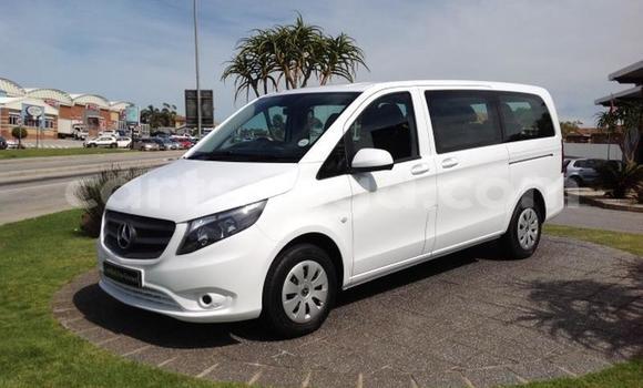 Acheter Occasion Voiture Mercedes‒Benz Vito Blanc à Ezulwini, Hhohho Acheter Occasion Voiture Mercedes‒Benz Vito Blanc à Ezulwini, Hhohho