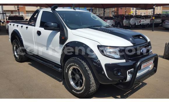 Acheter Occasion Voiture Ford Ranger Blanc à Ezulwini, Hhohho Acheter Occasion Voiture Ford Ranger Blanc à Ezulwini, Hhohho
