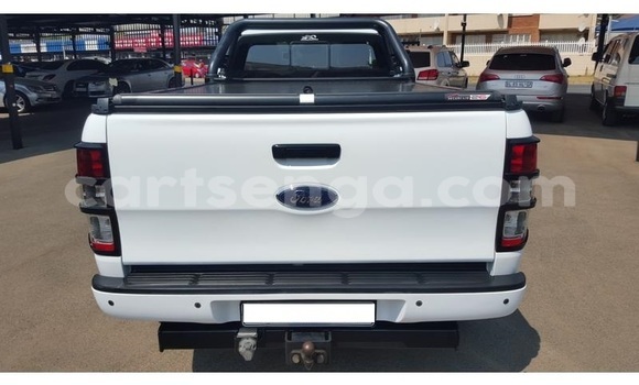 Acheter Occasion Voiture Ford Ranger Blanc à Ezulwini, Hhohho Acheter Occasion Voiture Ford Ranger Blanc à Ezulwini, Hhohho