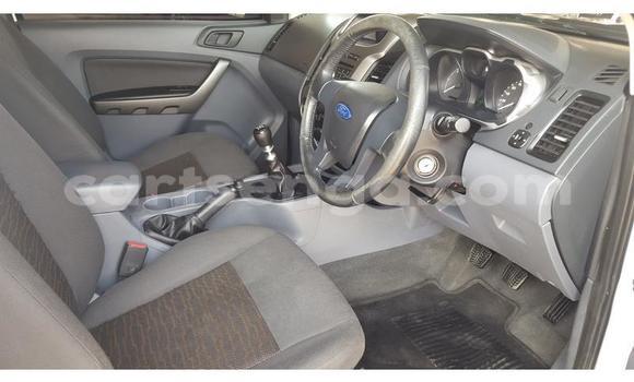 Acheter Occasion Voiture Ford Ranger Blanc à Ezulwini, Hhohho Acheter Occasion Voiture Ford Ranger Blanc à Ezulwini, Hhohho