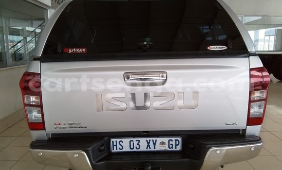 Acheter Occasion Voiture Isuzu KB Gris à Ezulwini, Hhohho Acheter Occasion Voiture Isuzu KB Gris à Ezulwini, Hhohho