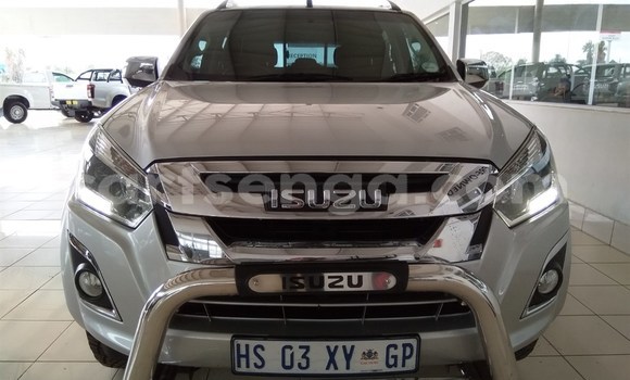 Acheter Occasion Voiture Isuzu KB Gris à Ezulwini, Hhohho Acheter Occasion Voiture Isuzu KB Gris à Ezulwini, Hhohho