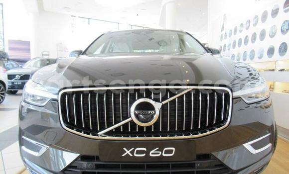Nunua Ilio tumika Volvo XC60 Black Gari ndani ya Mbabane nchini Manzini Nunua Ilio tumika Volvo XC60 Black Gari ndani ya Mbabane nchini Manzini
